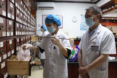 重庆中医馆|癌症早期要吃中药吗?
